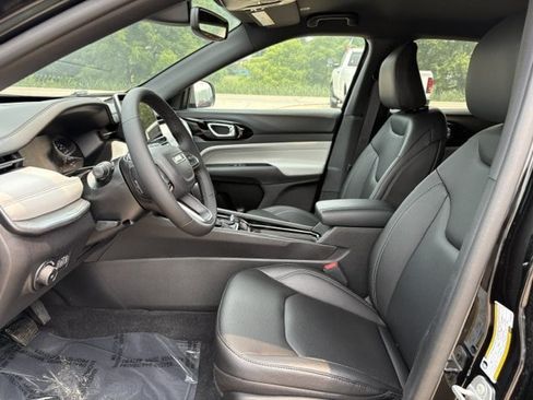 New 2026 Jeep Compass Limited AWD/4WD image 8