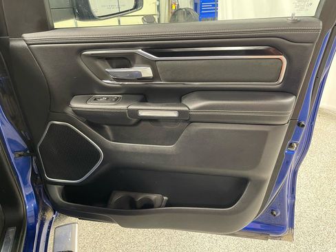 Used 2019 RAM 1500 Laramie w/ Sport Appearance Package AWD/4WD image 9