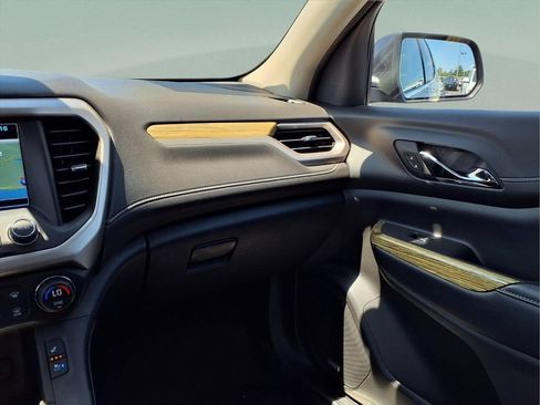 Certified 2019 GMC Acadia Denali w/ Technology Package AWD/4WD image 24