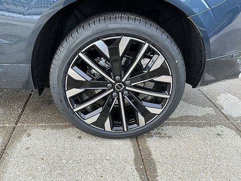 New 2026 Volvo XC60 B5 Ultra w/ Protection Package Premier AWD/4WD image 12