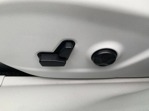 Used 2020 Jeep Cherokee Latitude Plus image 20