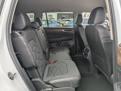 New 2026 Volkswagen Atlas SE AWD/4WD image 32