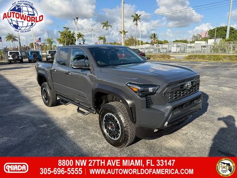 Used 2024 Toyota Tacoma TRD Off-Road w/ TRD Off Road Upgrade Package image 1