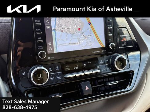 Used 2021 Toyota Highlander XLE image 9