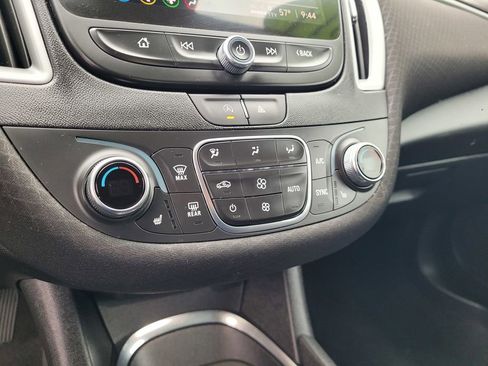 Used 2024 Chevrolet Malibu LT FWD image 17