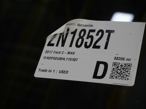 Used 2017 Ford C-MAX Titanium w/ Equipment Group 301A image 30