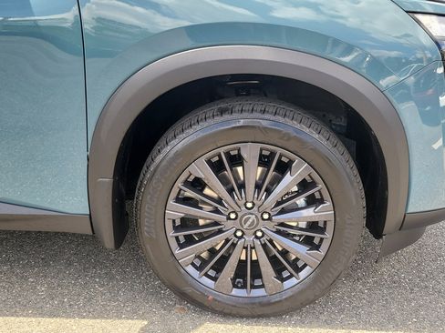New 2026 Nissan Pathfinder SL FWD image 6