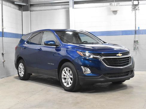 Used 2020 Chevrolet Equinox LT w/ Driver Convenience Package FWD image 26