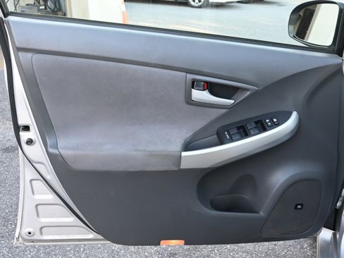 Used 2010 Toyota Prius One image 10