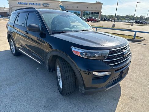 Used 2020 Ford Explorer XLT w/ Equipment Group 202A RWD image 19