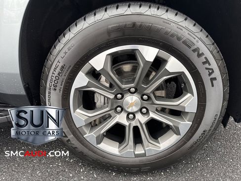 Used 2025 Chevrolet Tahoe LT w/ Comfort Package image 22