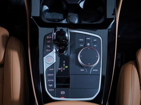 Used 2024 BMW X4 xDrive30i w/ Premium Package image 14