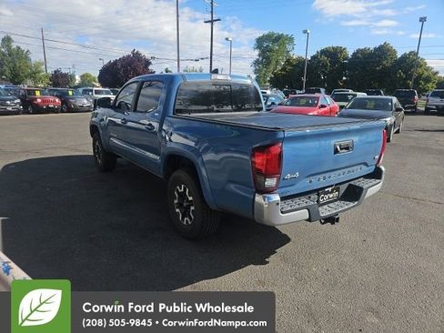 Used 2019 Toyota Tacoma SR5 AWD/4WD image 7