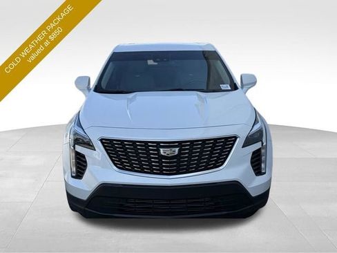 Used 2023 Cadillac XT4 Luxury w/ Cold Weather Package FWD image 5