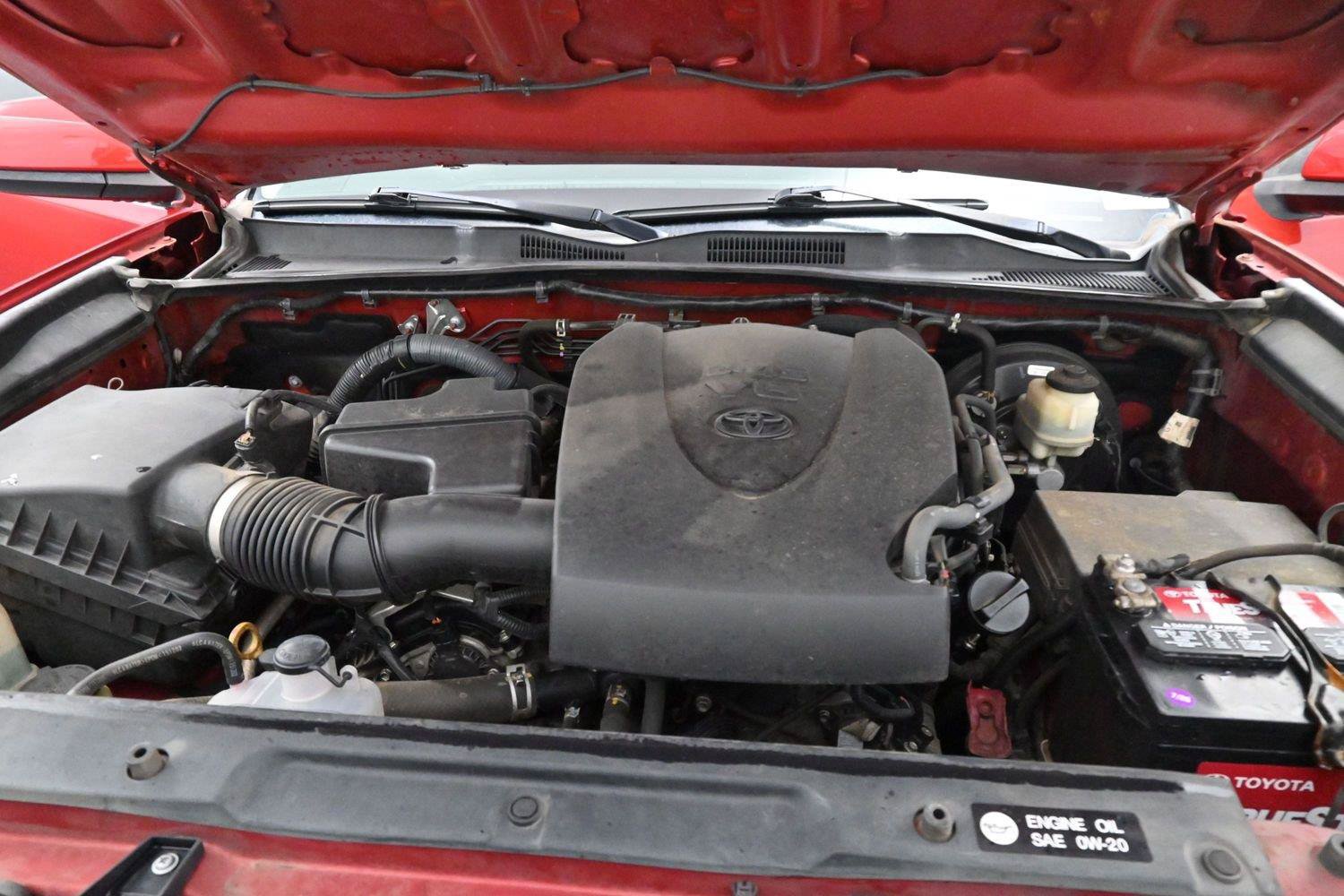 Used 2016 Toyota Tacoma SR5 w/ Towing Package RWD image 29