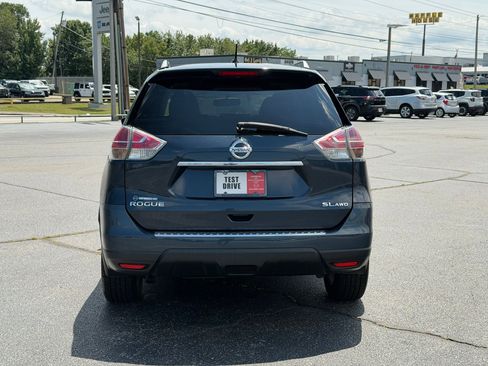 Used 2016 Nissan Rogue SL w/ SL Premium Package AWD/4WD image 10