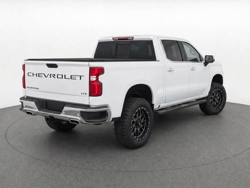 Used 2021 Chevrolet Silverado 1500 LTZ AWD/4WD image 3