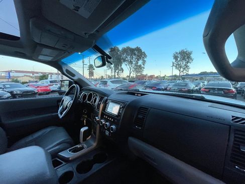 Used 2016 Toyota Sequoia Limited image 12