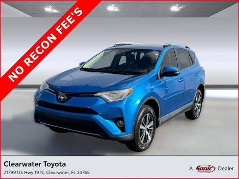Used 2017 Toyota RAV4 XLE image 1