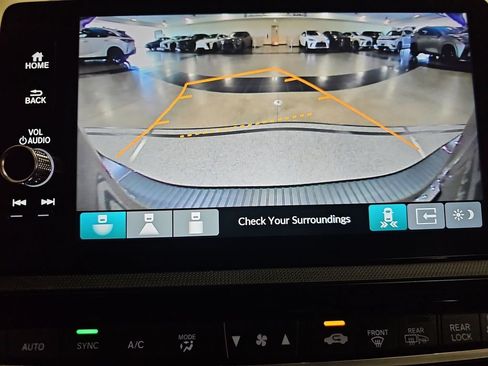 Used 2026 Honda Odyssey Elite image 25