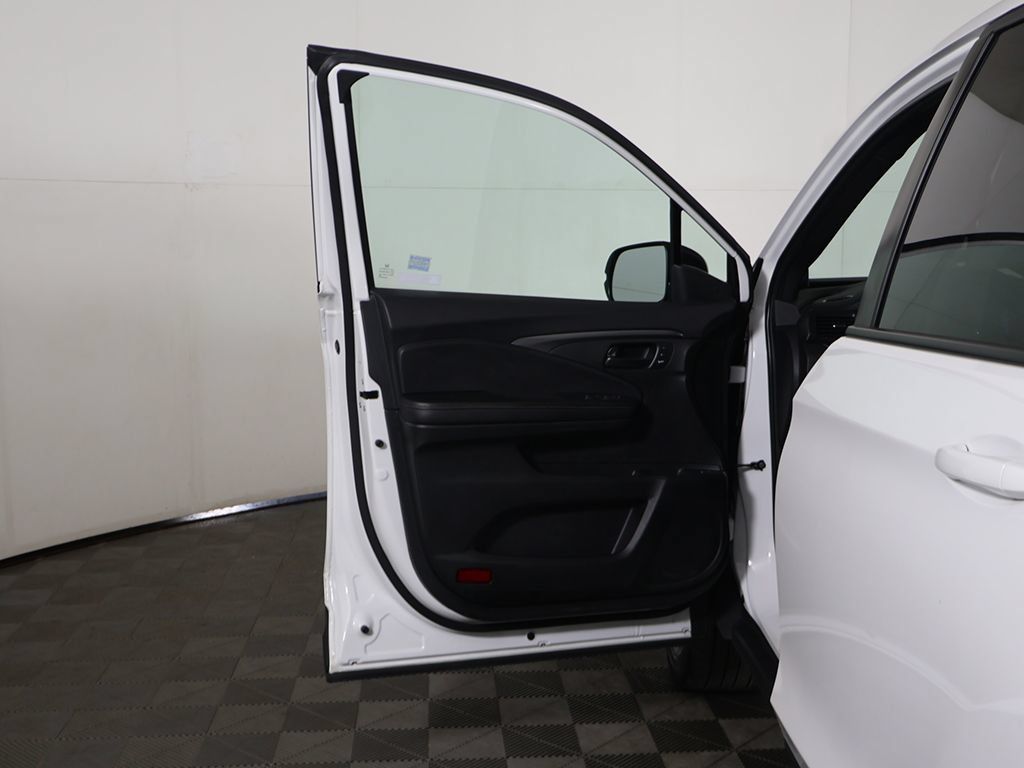 Used 2023 Honda Passport EX-L image 19