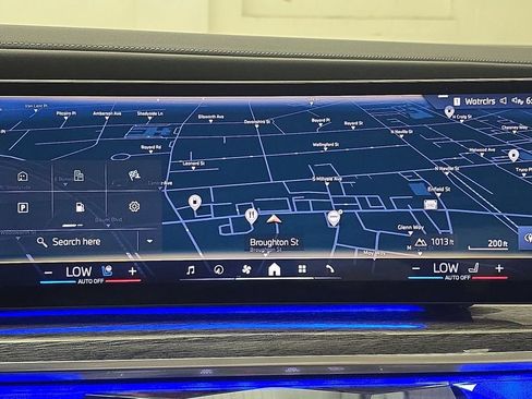 Certified 2023 BMW 760i xDrive w/ Luxury Rear Seating Package AWD/4WD image 19