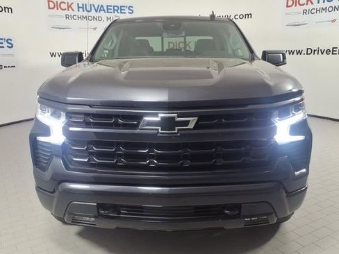 Used 2023 Chevrolet Silverado 1500 RST w/ Convenience Package II AWD/4WD image 2