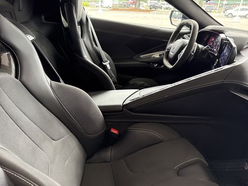 Used 2021 Chevrolet Corvette Stingray Convertible w/ 1LT image 30