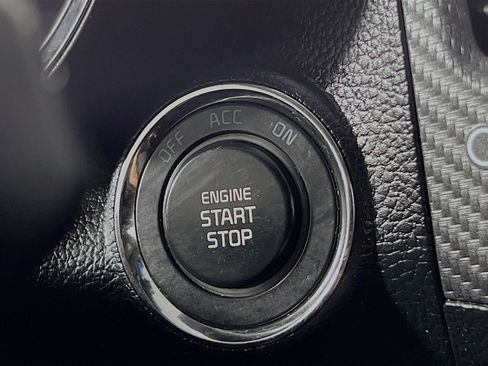 Used 2017 Kia Forte S w/ S Technology Package image 23