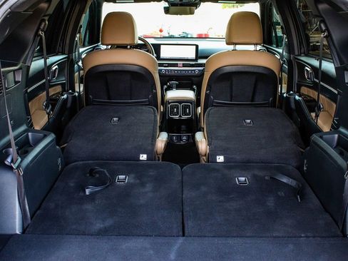 Used 2024 Kia Sorento SX Prestige w/ Olive Brown Leather Package image 48