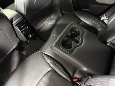 New 2026 Jeep Compass Latitude image 19