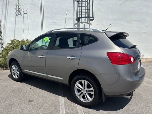 Used 2013 Nissan Rogue SV w/ Premium Pkg AWD/4WD image 11