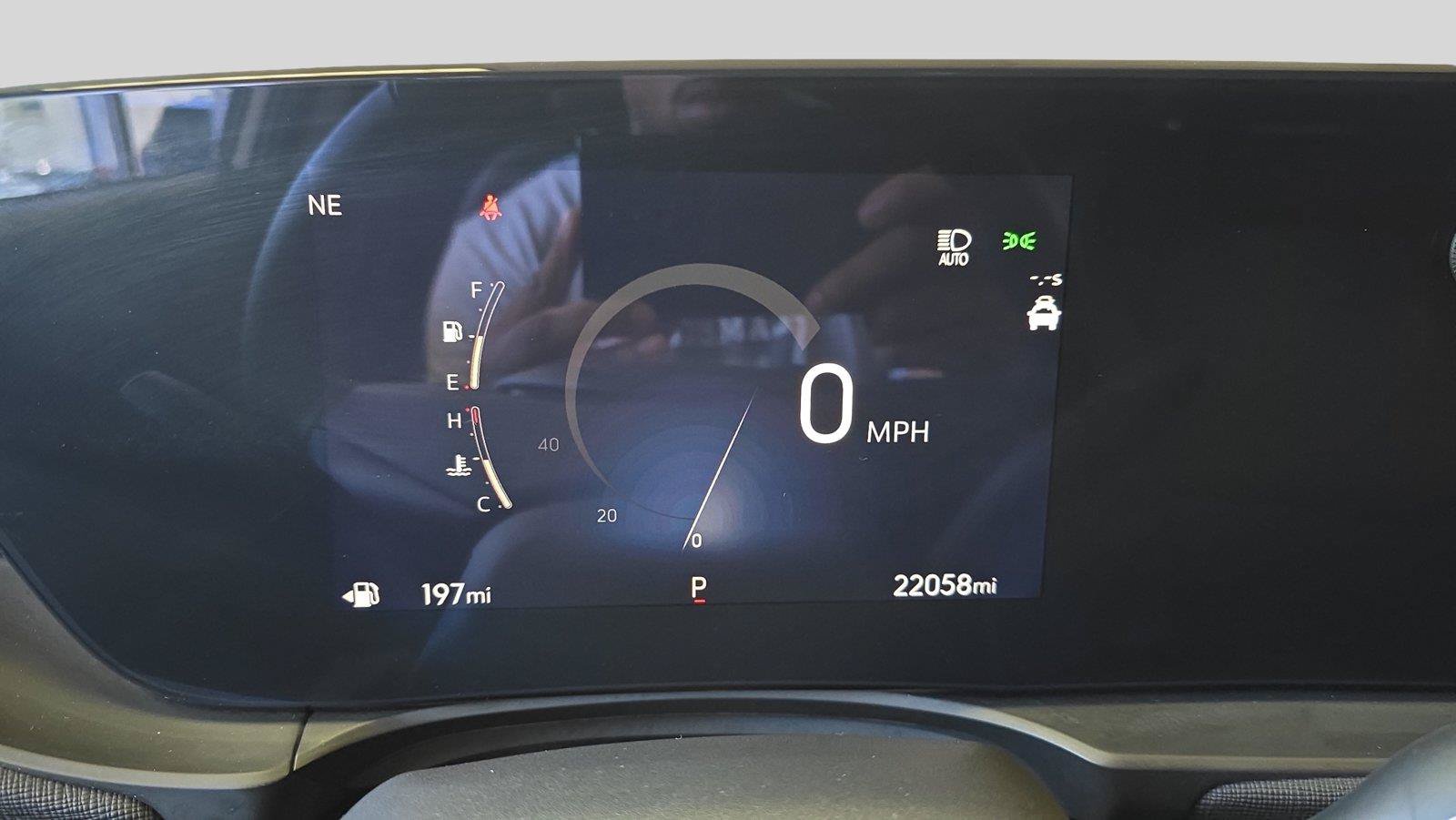 Used 2024 Buick Envista Sport Touring w/ Convenience I Package FWD image 10