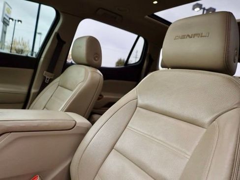 Used 2017 GMC Acadia Denali w/ Technology Package image 20