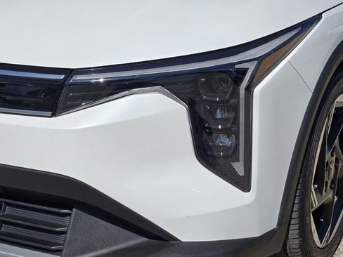 Used 2025 Kia K4 EX image 7