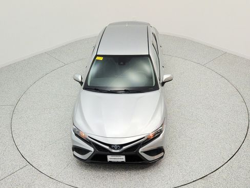 Used 2021 Toyota Camry SE FWD image 22