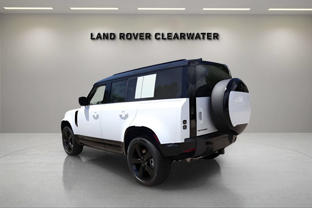 New 2026 Land Rover Defender 110 X-Dynamic SE AWD/4WD image 3