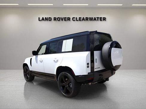 New 2026 Land Rover Defender 110 X-Dynamic SE AWD/4WD image 3