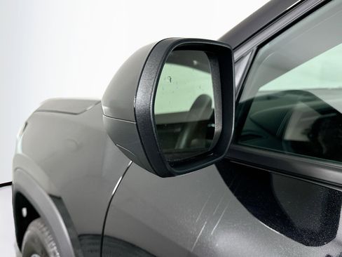 Used 2025 GMC Terrain Elevation image 16