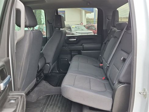 Used 2020 Chevrolet Silverado 2500 Custom w/ Custom Value Package image 21