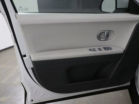 Used 2024 Hyundai Ioniq 5 SE AWD/4WD image 12