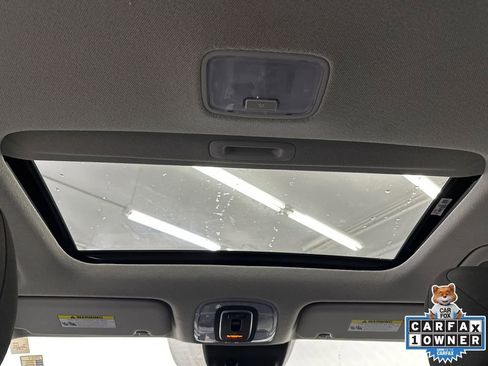 Used 2025 Hyundai Elantra SEL image 20