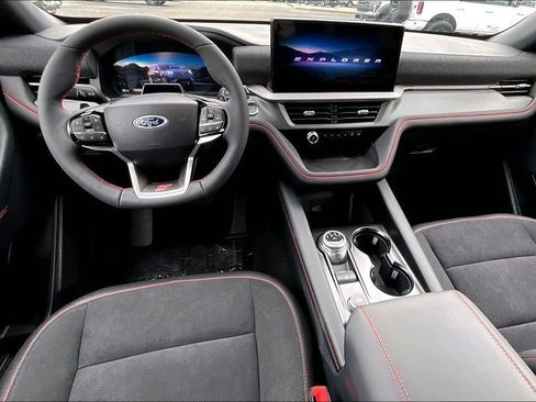 New 2026 Ford Explorer ST image 5