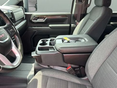 Used 2024 GMC Sierra 3500 SLE w/ SLE Value Package AWD/4WD image 17