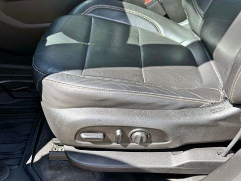 Certified 2019 Chevrolet Traverse Premier w/ Redline Edition FWD image 14