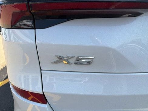 Used 2025 BMW X5 xDrive40i w/ Executive Package image 16