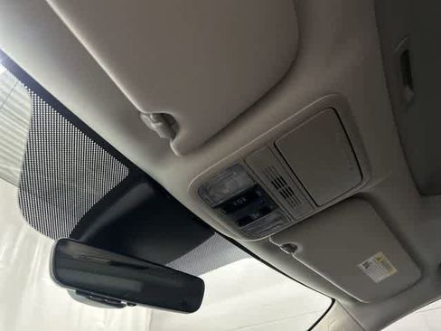 New 2026 Honda Odyssey Touring image 21