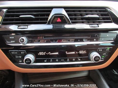 Used 2017 BMW 530i xDrive AWD/4WD image 30