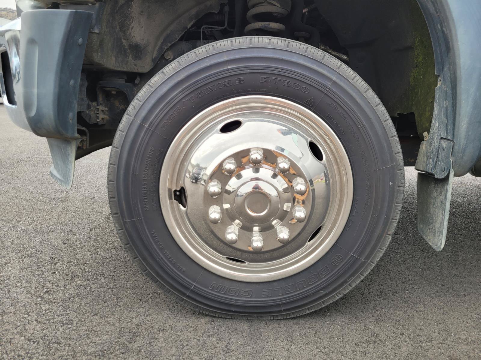 Used 2016 Ford F550 2WD Regular Cab Super Duty image 21