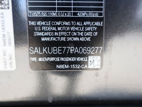 Certified 2023 Land Rover Range Rover SV AWD/4WD image 41